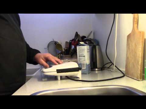 MongoTV_754  - Lønningsdag - Fede John Fået Pension Igen Og Købt Flaske Jagermeister Og 8 Øl