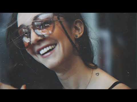 Gabi Mello - Em Cada Verso