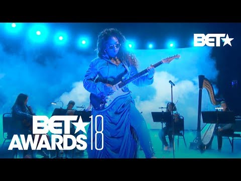 H.E.R. Performs Amazing LIVE Version of 'Focus' | BET...
