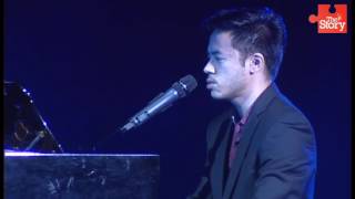 Sid Murshid Performing Fix You at 'They Story'.