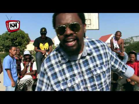 TOVOLAH _ EO MAHITA IZY (STREET VIDEO - KOLOTSAINA MAINTY 2016)