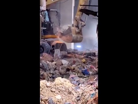 Four missing after 5-story building collapse in Cairo