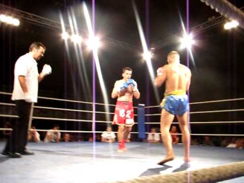 Hryniewicki Filip vs Butrint Rama.AVI
