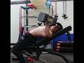 インクラインダンベルフライ 90ポンド