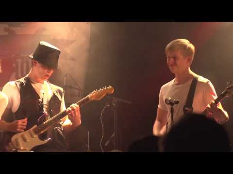 Proxima - Sabotage (Beastie Boys)/Bulls on Parade (Rage Against the Machine)