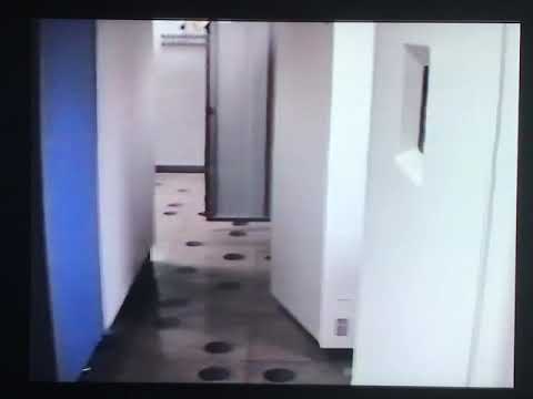 IBM 3090 in Betrieb - Ansicht mit geöffneten Türen.