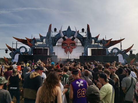 Antho AKOUPH'N joyeuse TRIBE tribe pumping to finish mentalcore acidcore