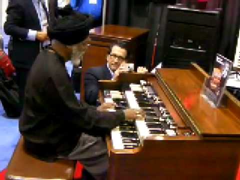 NAMM2009   ロニー・スミス