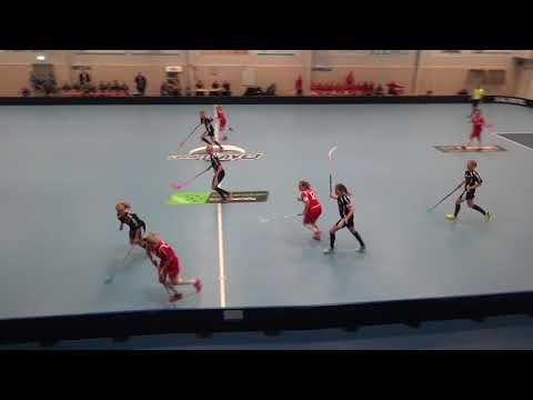 171008 Damer Div.1 Lindås Waves IBK - Lindås IBK  - FBC Lerum (8-1) Per2a