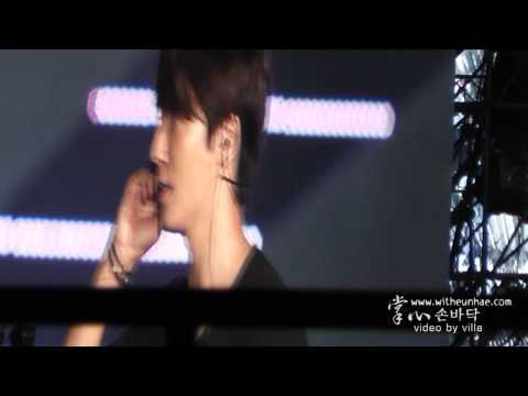 120818 DongHae&EunHyuk @ SMTOWN Seoul - OPPA OPPA [Cr: witheunhae.com]