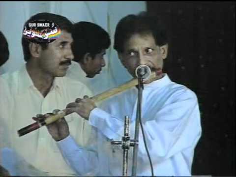 Atta Ullah Khan Esakhelvi Live Performance in Royal Inn Mianwali 4