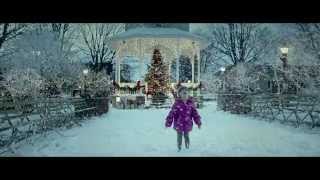 Alison Krauss & Robert Plant - "Light of Christmas Day" Music Video - Love the Coopers