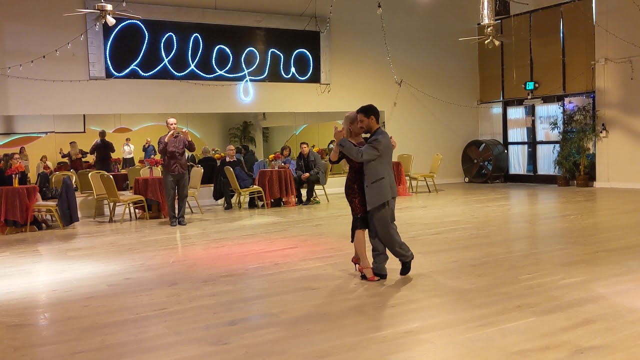 Argentine Tango figure Sacadas-Giros-Sandwich Pablo Nievas www.tangonation.com   1/31/2020