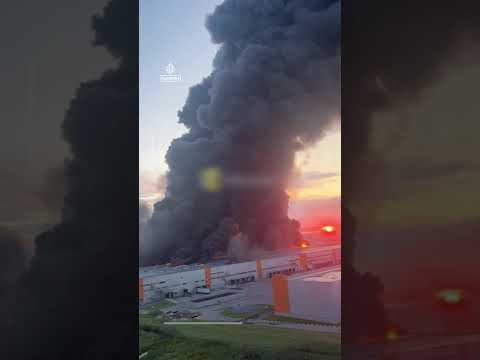 Major fire after Ukrainian strike on St Petersburg warehouse | AJ #shorts