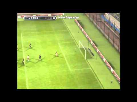 HAT-TRICK DE VAGNER LOVE