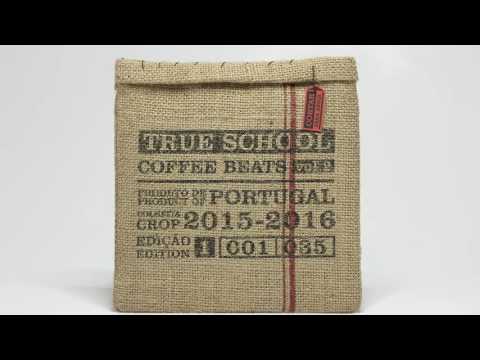 07- Raze - Não me Tires o Mic com Splinter & Dj X-Acto