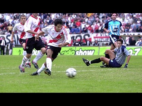 Gol de Cuevas + Swing Lynn