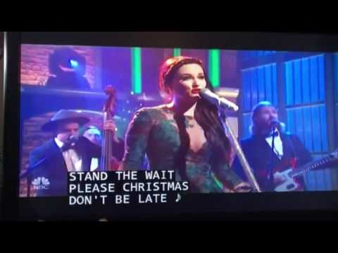 Kaycee Musgraves Christmas song on Seth Meyers 12-16