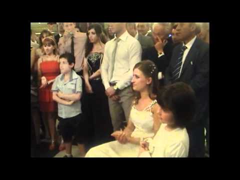 Sposo dedica canzone alla sposa. Canzone inedita. Sorpresa alla sposa.