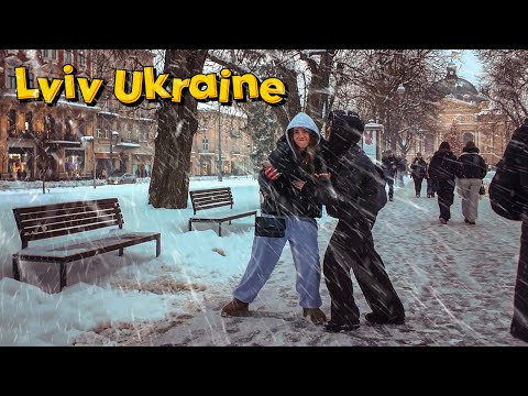 Snow in Lviv Again ❄️ The City Has Been Falling Asleep for a Day | Frost –6°C