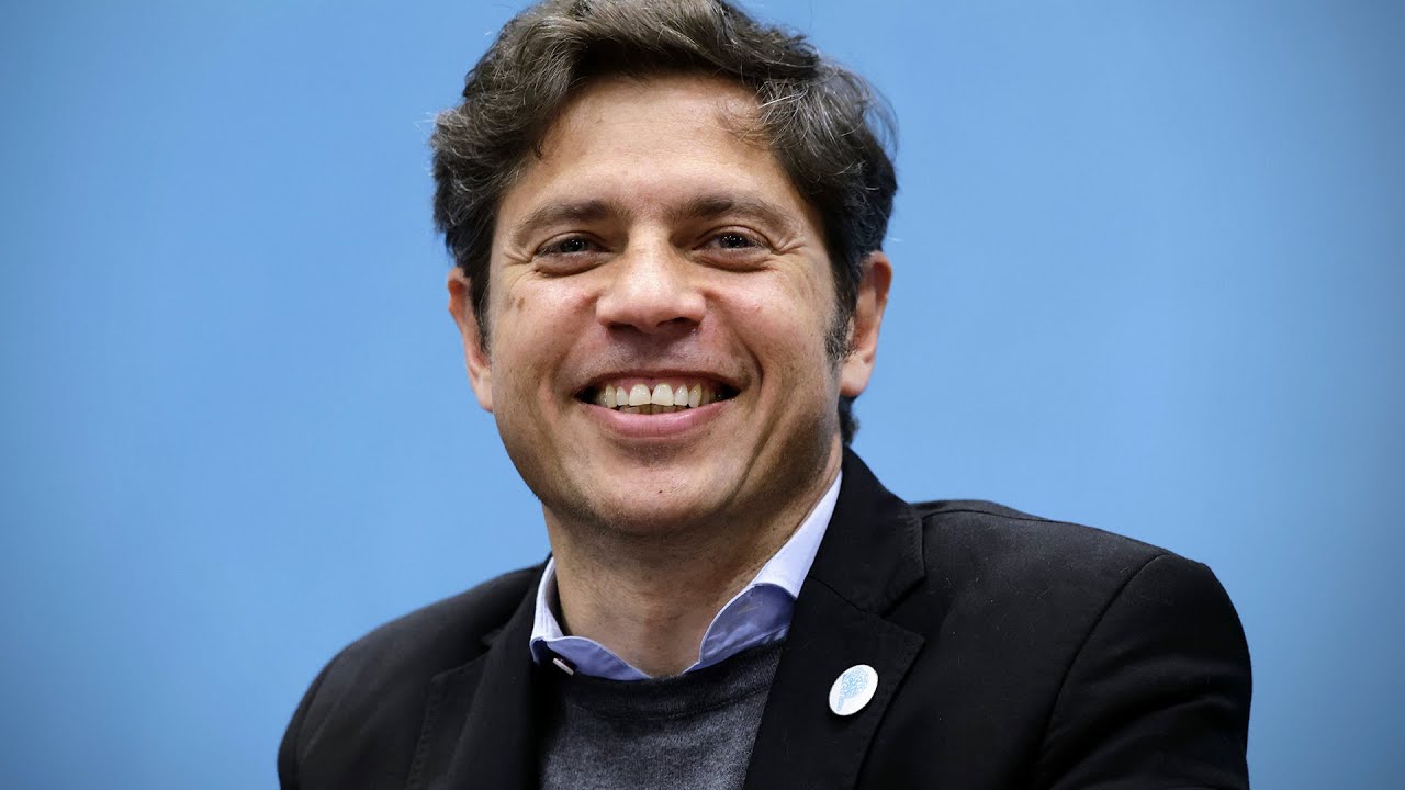 Axel Kicillof habla en Berisso en un acto por el Día de la Lealtad