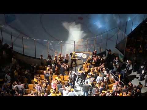 Tedy Bruschi pumps up Bruins fans ahead of Game 4 vs. Lightning
