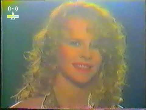 Angie Bee - Plastic doll (1980)