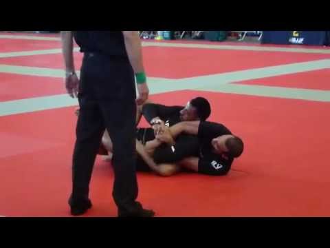 Marco Canha vs Ederson Rafael Ribeiro - IBJJF London Open No-Gi 2014 - Black Master 1 - Light