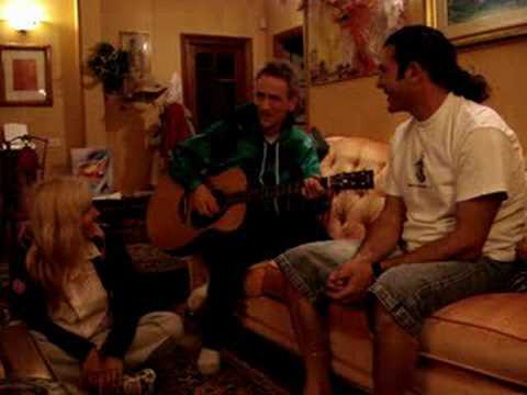 House Concert by our Paris Bingo ArtCohouser