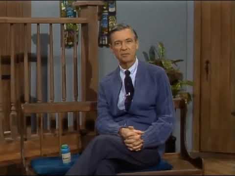 ミスタ—・ロジャ—スが感動的なスピーチをします (Mr.Rogers gives you an inspirational speech)