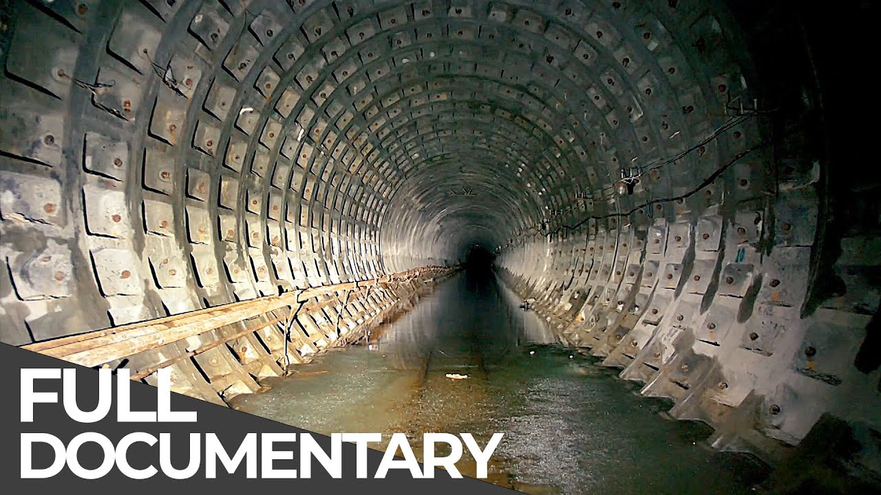 World’s Loneliest Subway Station & Spooky Underground Gym | Lost Places