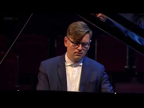 Víkingur Ólafsson - Bach - Keyboard Concerto No. 5 in F Minor, BWV 1056