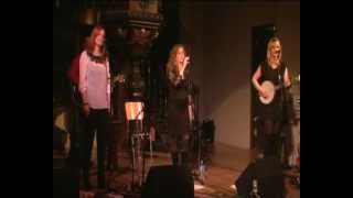 Blowin in the wind, Celtic Quines