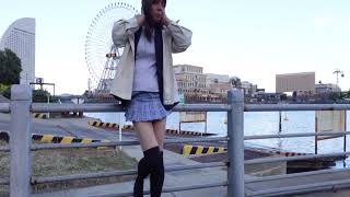緊張しながら横浜港でマイクロミニスカート穿きました
