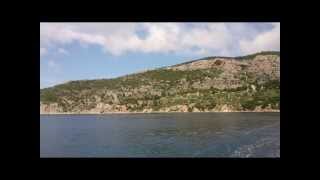 preview picture of video 'Leaving Komiža aboard Lagoon 450'