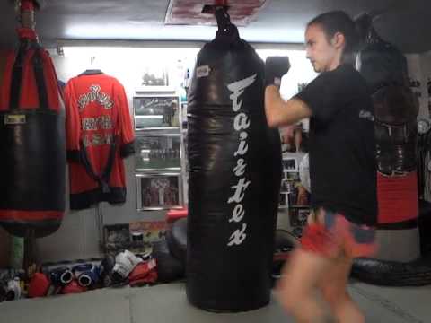 Exercise for the Hips - Female Muay Thai