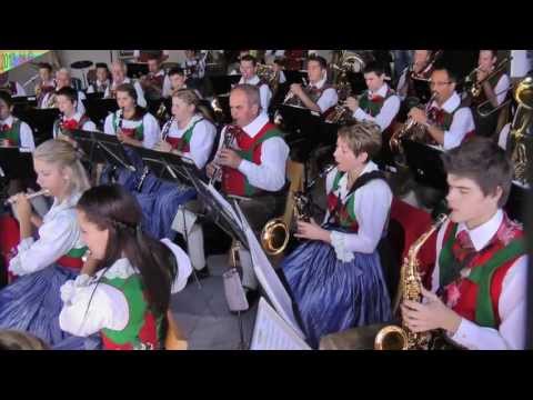 Kaiserfest Millstatt - TK Sillian spielt eine Polka