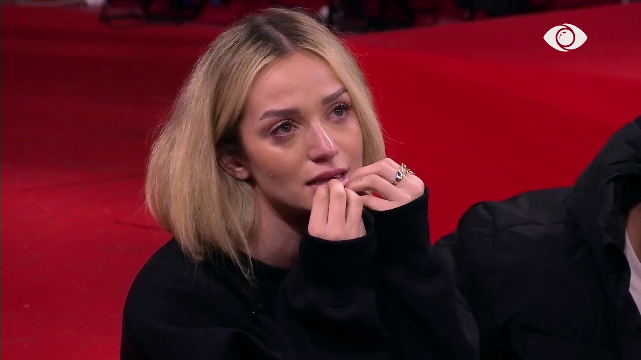 Lutesha çdo natë për të…/ Selin flet për vëllain e saj mes lotësh