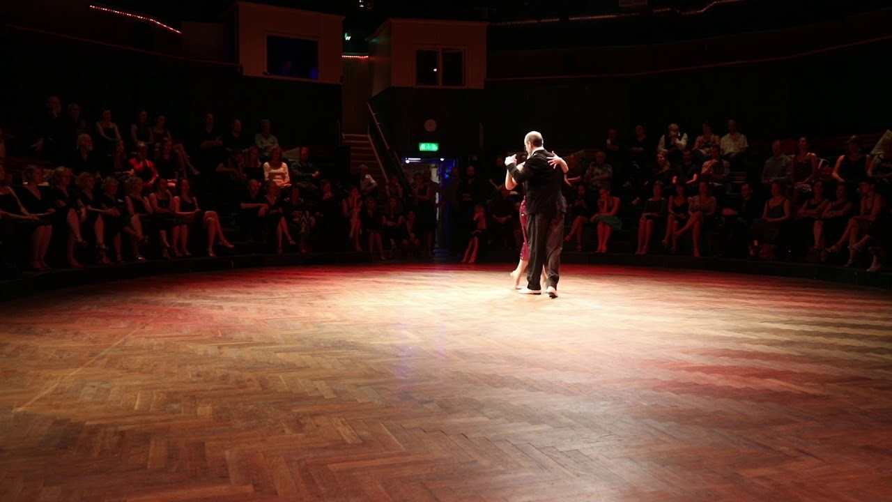 Cecilia Piccinni and Daniel Carlsson - Ríe Payaso by Juan D'Arienzo