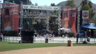 Trent Tomlinson - &quot;She Just might Have her Radio On&quot;