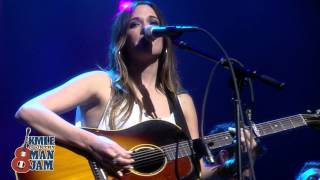 Kacey Musgraves Performs &quot;Merry Go Round&quot; Live at KMLE Country&#39;s &#39;8 Man Jam&#39; Concert