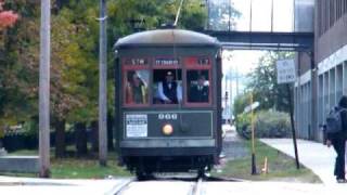 preview picture of video 'New Orleans Streetcar 966'