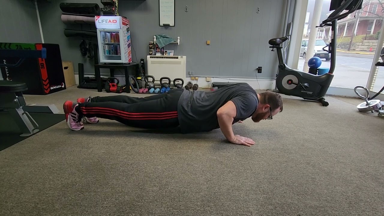 PLYOMETRIC PUSHUPS