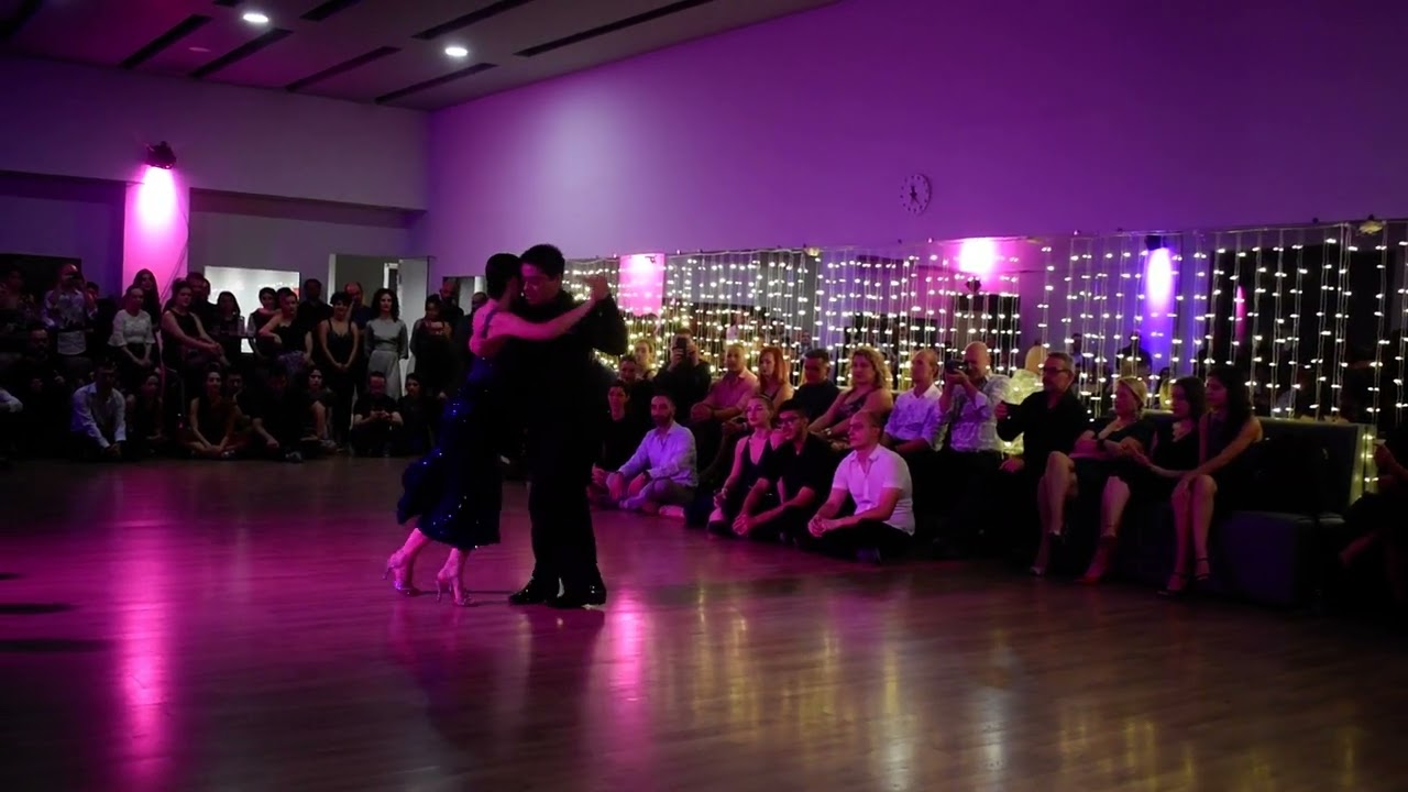 En El Salón - Carlitos Espinoza & Agustina Piaggio   Thessaloniki 19-11-2022 1/5