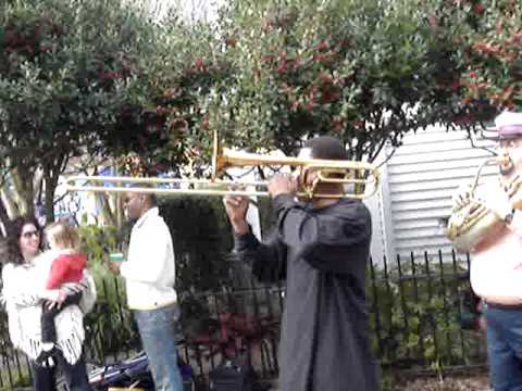 Thumbnail for Corey Henry Thoth Teissier style 2005 baby g 1st mardi gras 2.MPG by Corey Henry