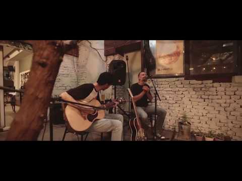 In The Mood duo playing "You'll be Mine" @ CBF Backyard Session