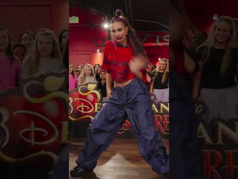 Choreography fit for a princess 👑 DisneyDescendants TheRiseOfRed DisneyPlus