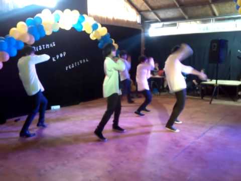 ---KPOP Christmas Festival Valdivia ------ CROSS GENE Amazing - Bad Lady-