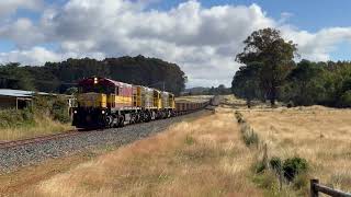Trains in Tasmania: A Little Ore Train on a Little Island - Train 77