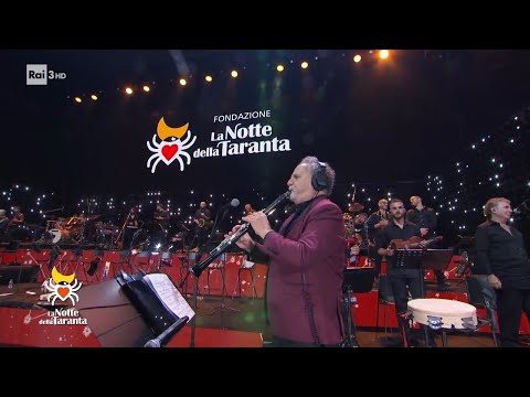 Calinitta, la celebre canzone in griko salentino | La Notte della Taranta 2025